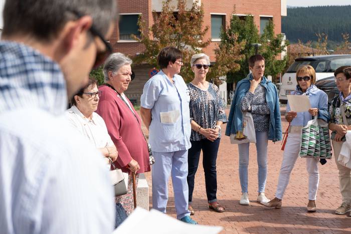 Agur beroa egin diote Amurri 10 1759752066731