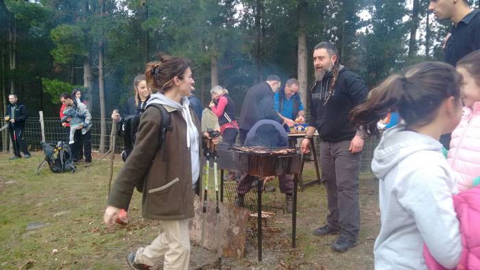 Matxinkorta aurkeztu dute, A 12 1485262734500