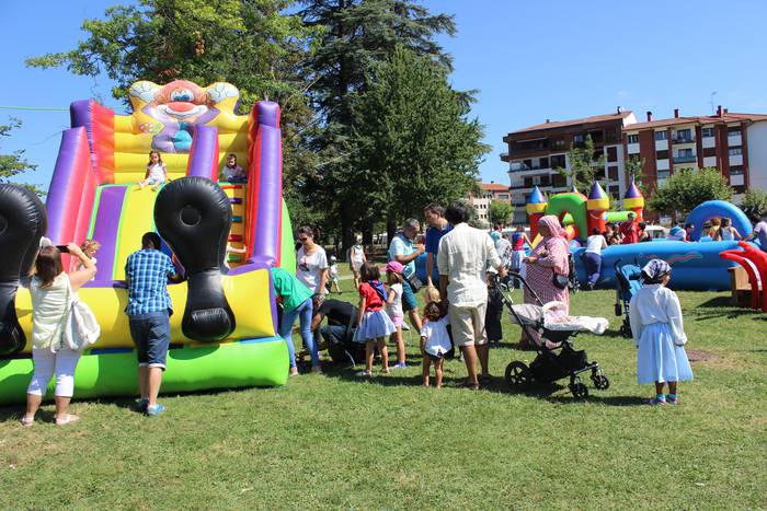 Haurrak eta edadetuak izan d 25 1502712274322