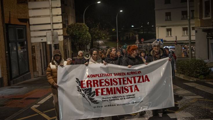 Erresistentzia feminista aldarri, Aiaraldeko plazak eta kaleak bete dituzte