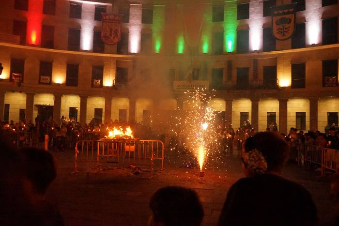 Piroteknia eta su artean agu 47 1756714225078