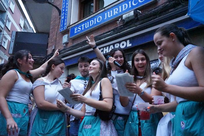 Kantukadak kuadrillen hainba 46 1756386364128