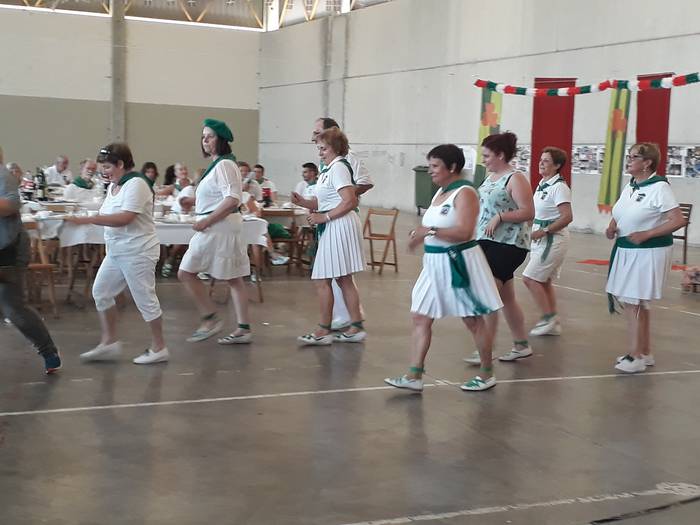 Dantza Lagunak taldeak 51. u 48 1498038522462