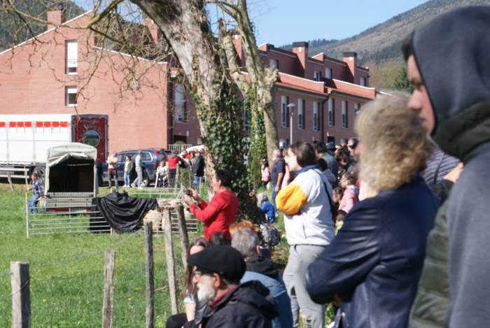 Baserri azoka ospatu dute Ok 27 1679904114966