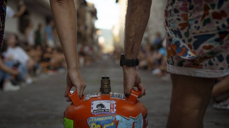 Lehia bizia Artziniegako garrafa eta bonbona lasterketan