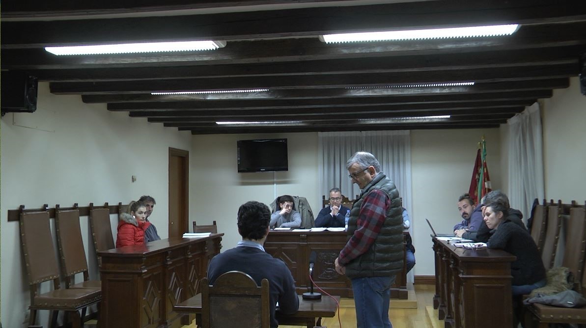 Heriberto Ramos Alonsok ordezkatuko du Asier Azkoaga Larrinaga Orozkoko Udalean