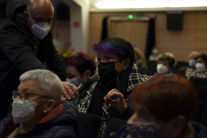 Osasun zentroko profesionala 12 1643917730795