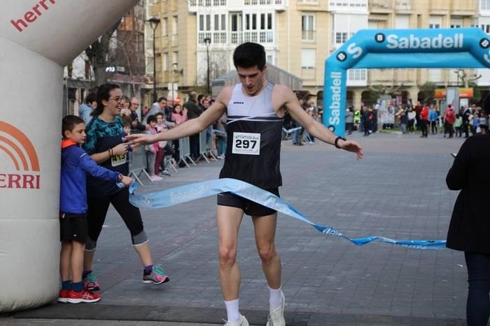 Koldo Ayesta Zaballak irabazi zuen larunbatean Zumaiako Herri Lasterketa