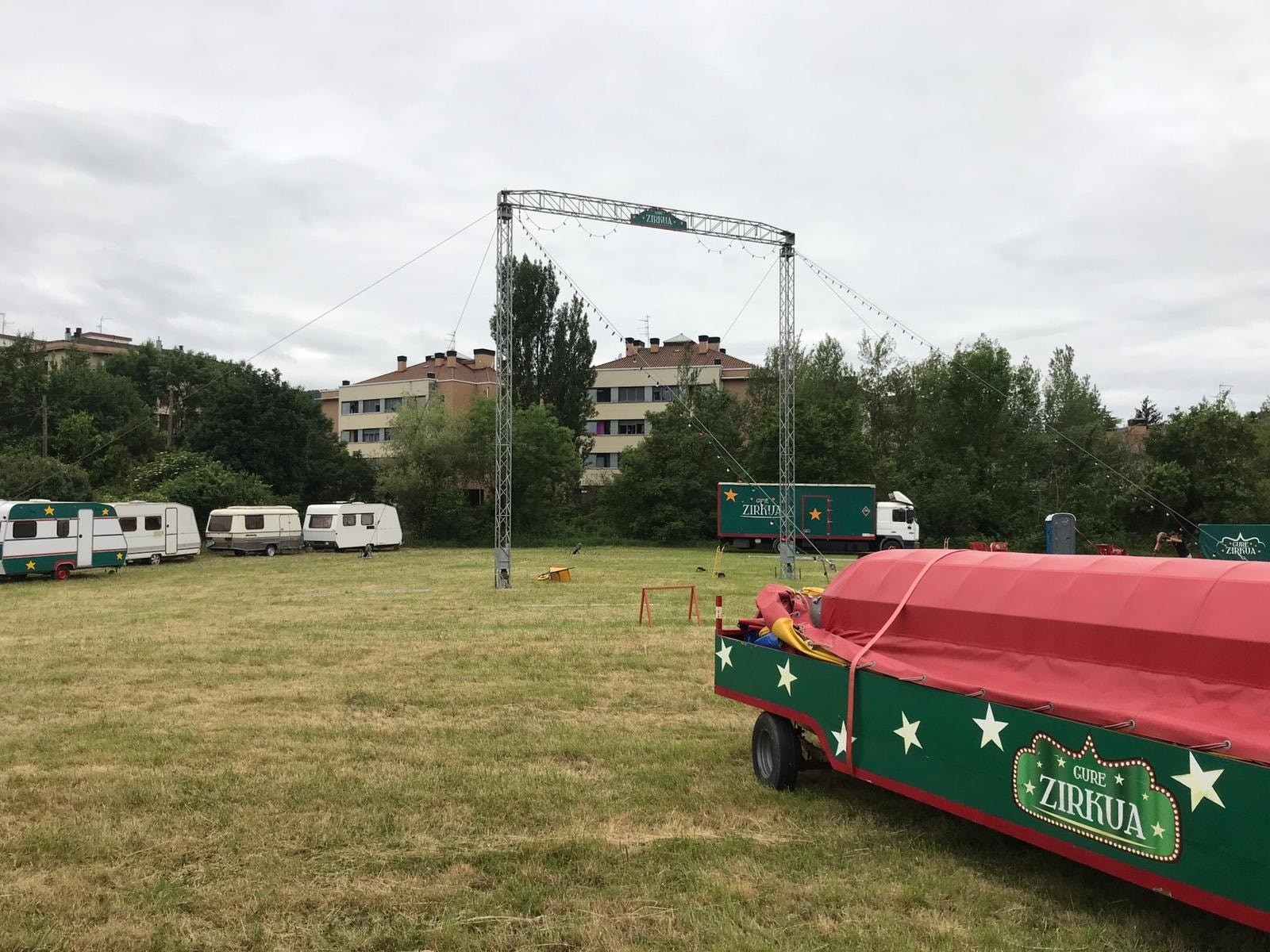 Gure Zirkua, bi asteburutan Amurrion 10 emanaldi egiteko prest