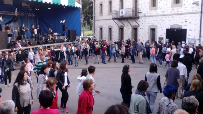 Adin guztiko lagunek parte h 32 1493565383813