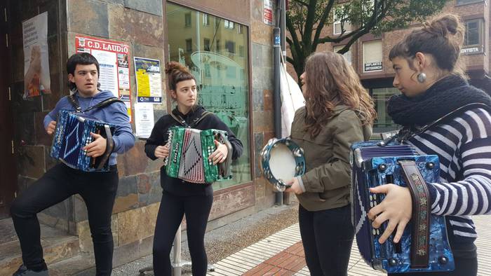 Ikasle Egun Feminista arkatz 24 1511895137385