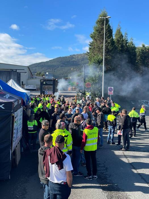 Tubacexeko langileek 4.320 e 2 1761686329989