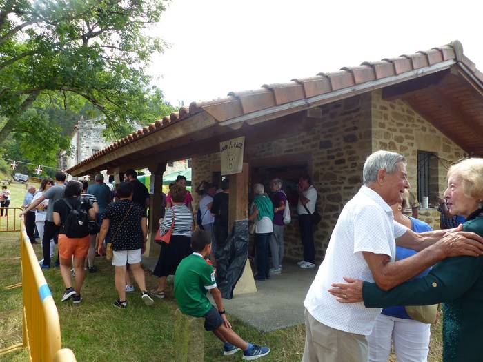 Jende ugari bildu zen Ama Zu 27 1565382442955