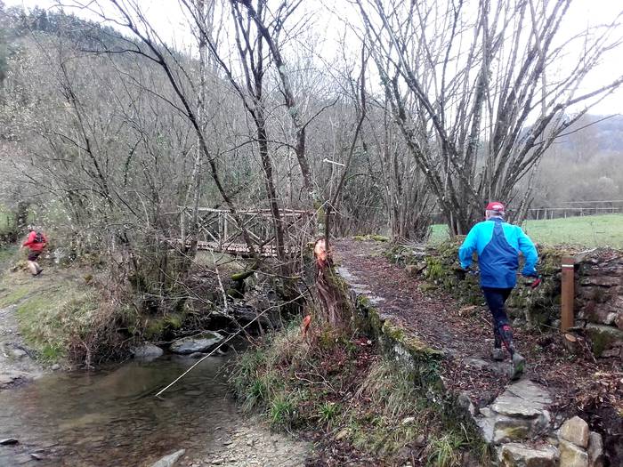 Mendizale ugari bildu zituen 13 1489053652887