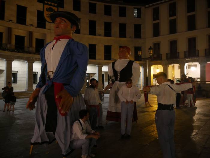 Dantza eta sua uztartu zitue 67 1661604337180