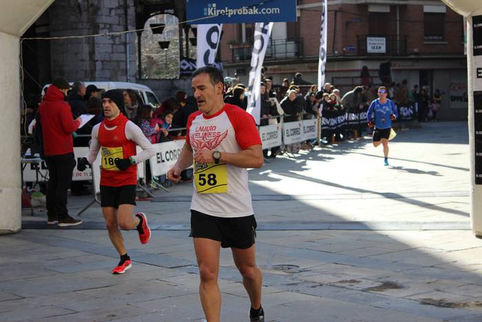 300 korrikalari baino gehiag 70 1517150294943