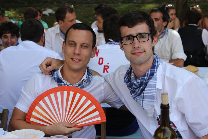 Sokatik tiraka itzuli dira j 54 1503500729725