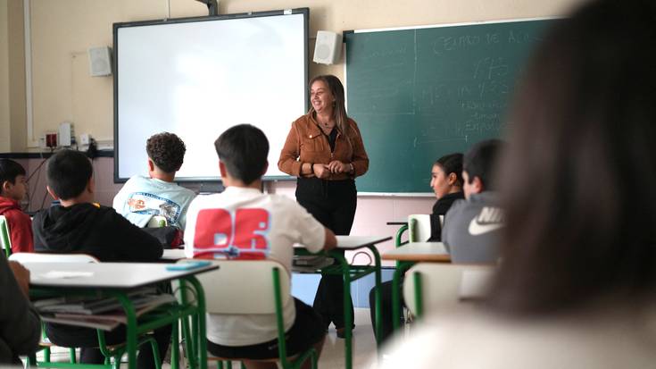 Arrazakeriaren inguruko eztabaida, hamaboskaritik ikasgelara