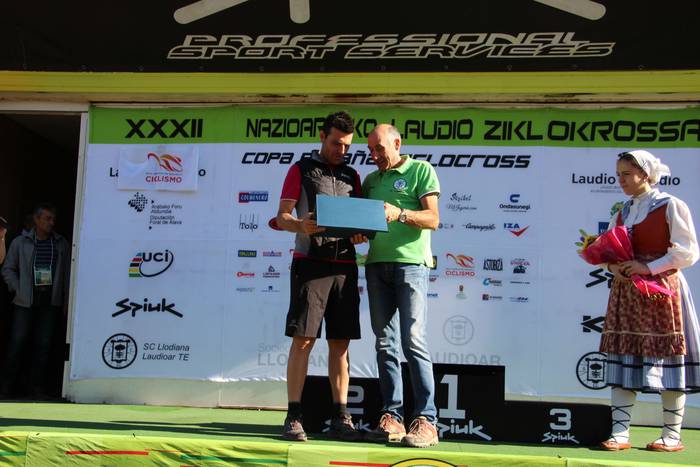 Jendetza erakarri zuen Laudi 85 1572181269802