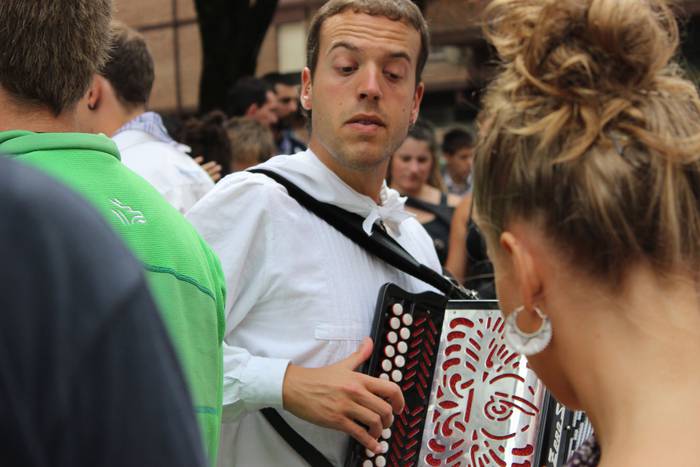 Sokatik tiraka itzuli dira j 14 1503500290045