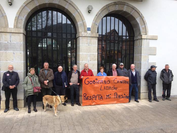 Astelehenero bezala plazara  7 1523295166701