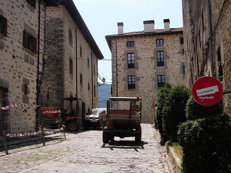 Gaurtik aurrera Beratza aldapa kalea trafikorako itxita egongo da