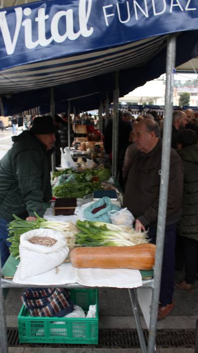 Gabonetako elkartasun azokak 61 1513600710085