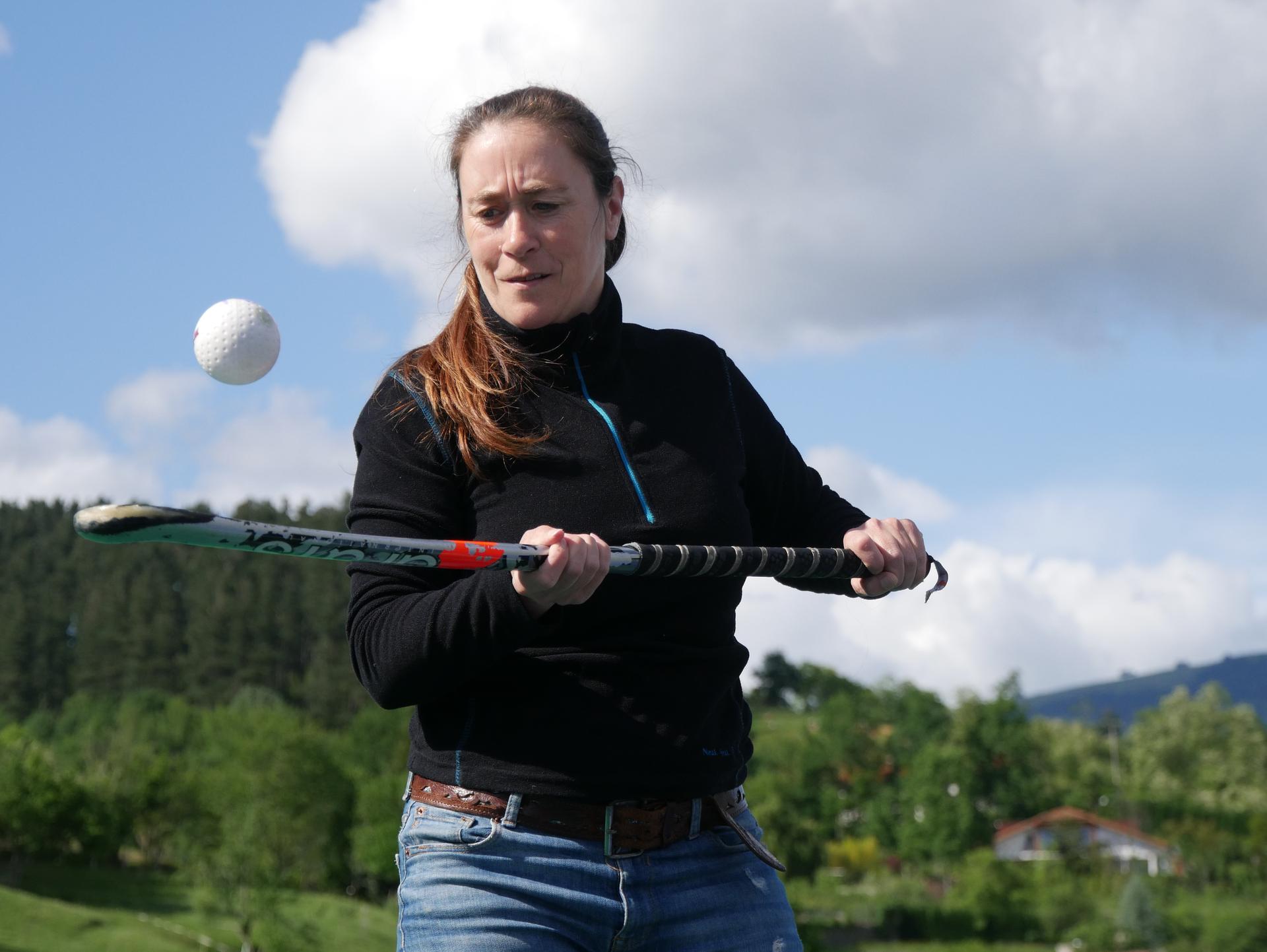 "Ez diogu hockeyan jolasteari uko egingo"