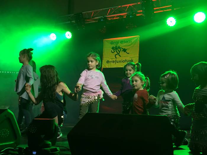 Errefuxiatuen aldeko jaia