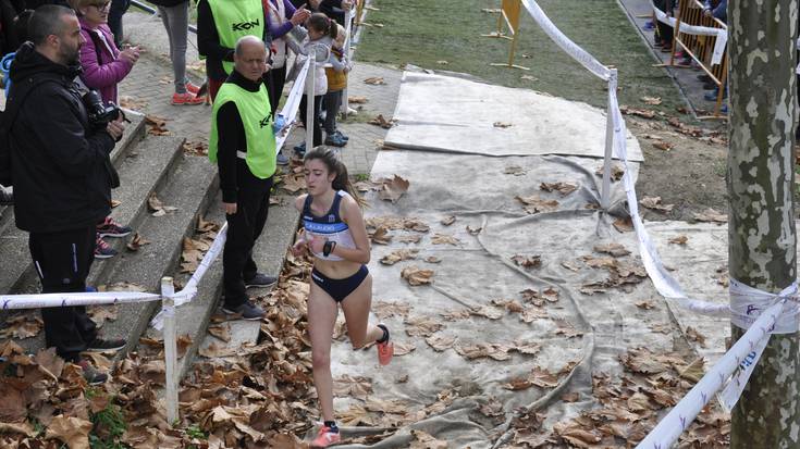 Atletismo Laudioko lau lasterkarik parte hartu dute Elgoibarko Nazioarteko Krosean Euskadiko Selekzioarekin