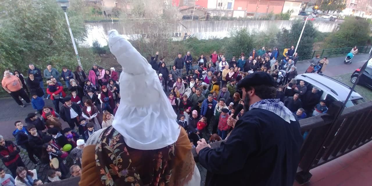 Zer eskatu diete haurrek Olentzero eta Maridomingiri?