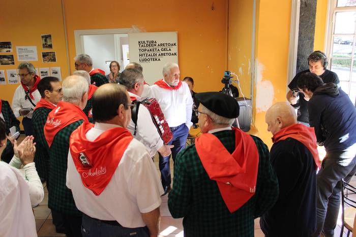 Mila herritar baino gehiago  1 1507486090674