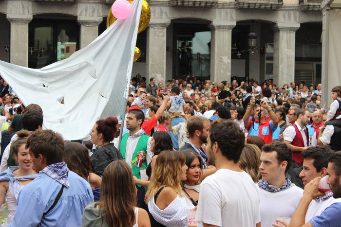 Suziria piztuta lehertu da j 29 1502792875044