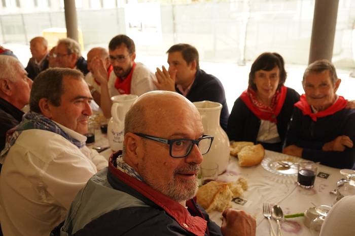 Ehunka kofrade bildu dira el 71 1756714130019