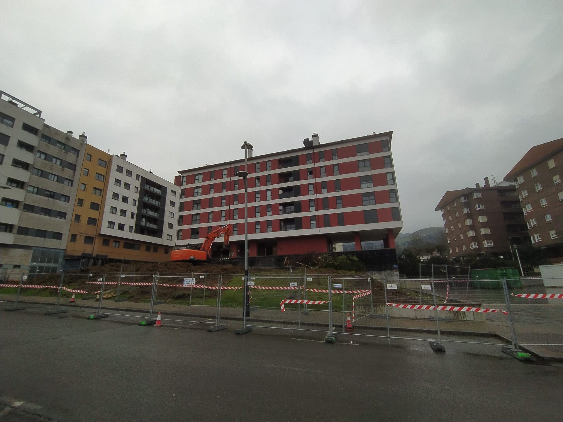 Hasi dira Laudioko Antzokia eraikitzeko obrak