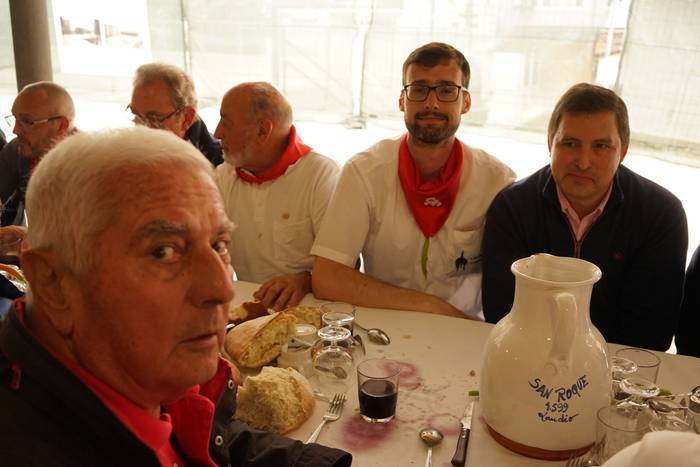 Ehunka kofrade bildu dira el 70 1756714125429