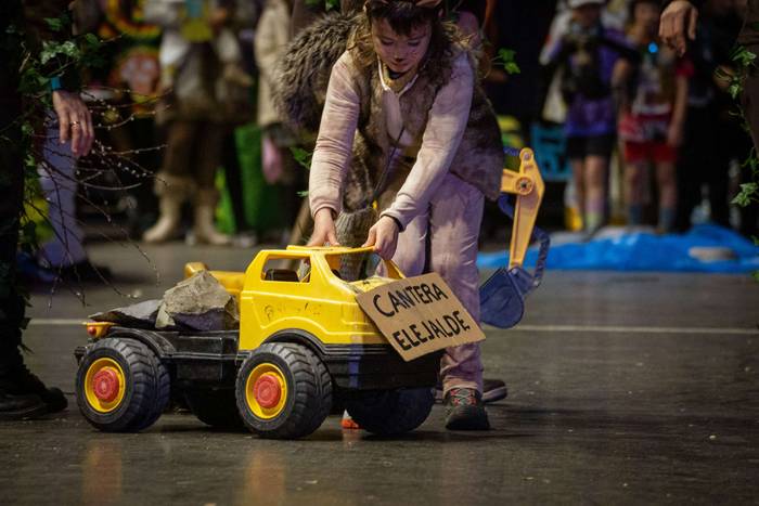 Carnesto oilarraren konpaini 46 1771098668694