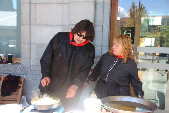 Otxomaioek jendez bete dute  27 1494233110318