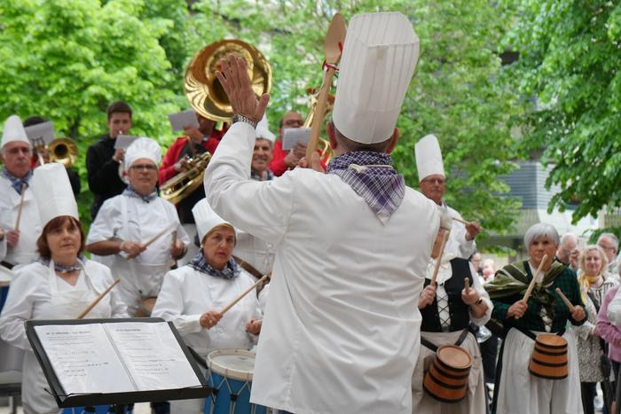 Danbor-hotsek eta barraskilo 15 1777364037406