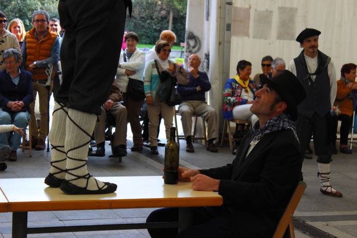 Errefuxiatuen aldeko jaia