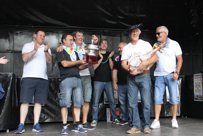 Su gozotan igaro dute goiza  60 1503153571263