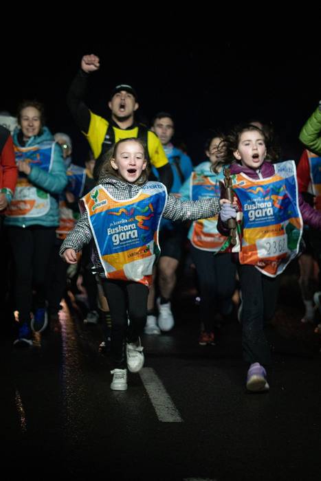 Ehunka lagun atera ditu Korr 13 1774596744816