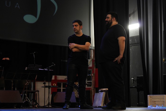 Eskualdeko ehundik gora dantzari eta musikarik koloreztatu zuten Amurrio Antzokiko oholtza - 52