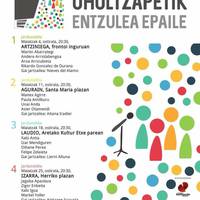 Arabako bertsolariak oholtzapetik entzulea epaile