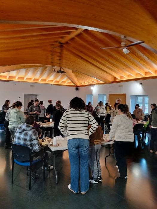 Eskulan tailer berezia egin  10 1765980407149