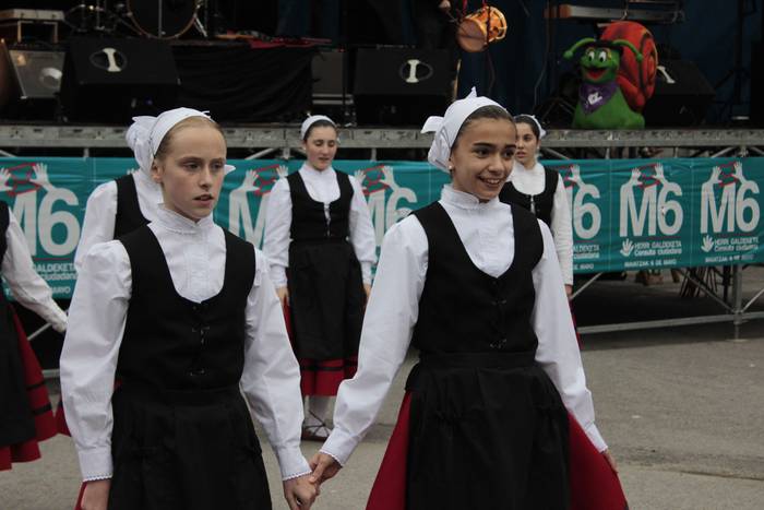 Dantza eta musika artean has 27 1524868891126