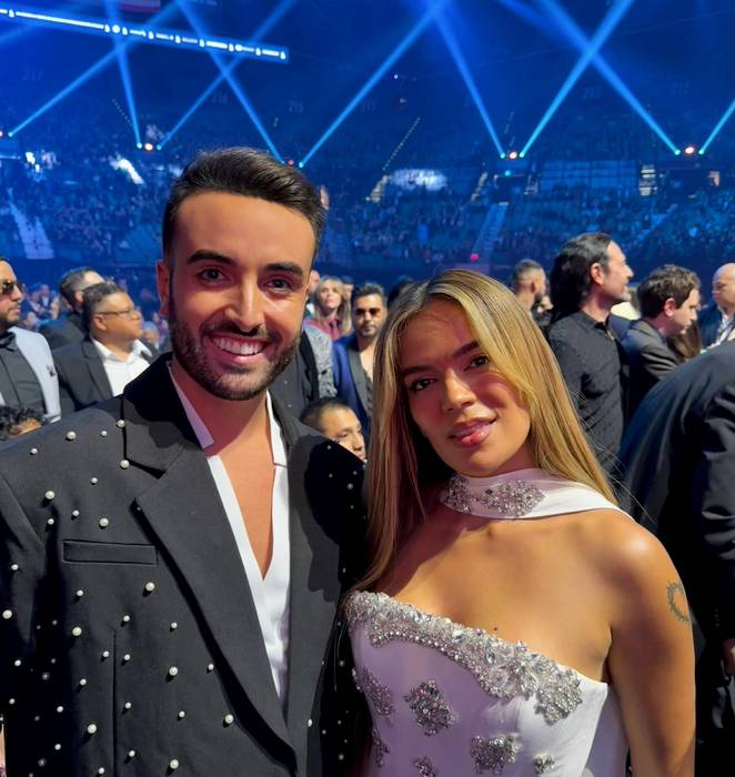 “Pasada bat da, horren azkar pasatzen da dena iritsi naizela oso zoroak diren gauzak normalizatzera”