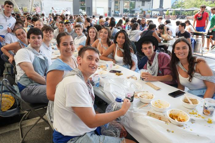 Paella txapelketarekin ekin  37 1755463008837