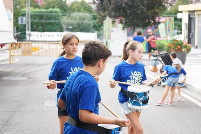 Danbor, buruhandi, dantza et 3 1758311876170