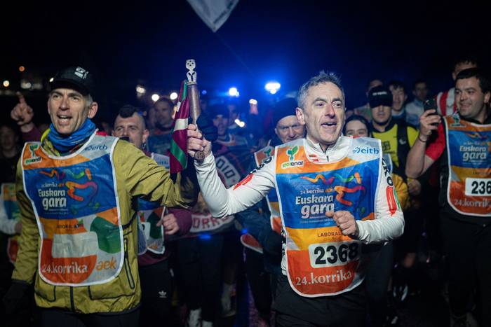 Bederatzi urteren ostean ind 4 1774600987530